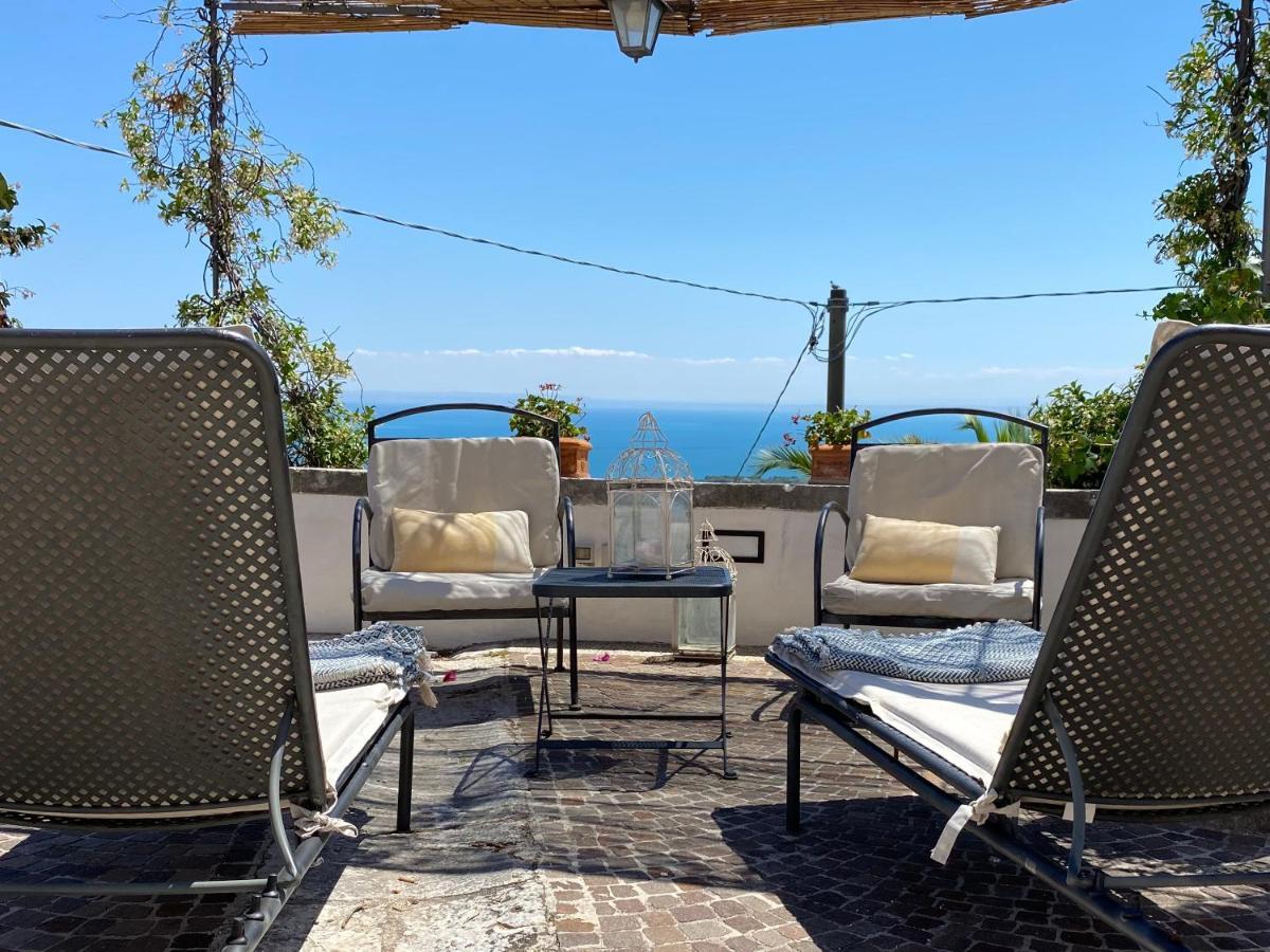 Villa In Gargano - Villa Basso Монте-Сант'Анджело Экстерьер фото