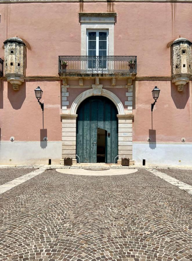 Villa In Gargano - Villa Basso Монте-Сант'Анджело Экстерьер фото