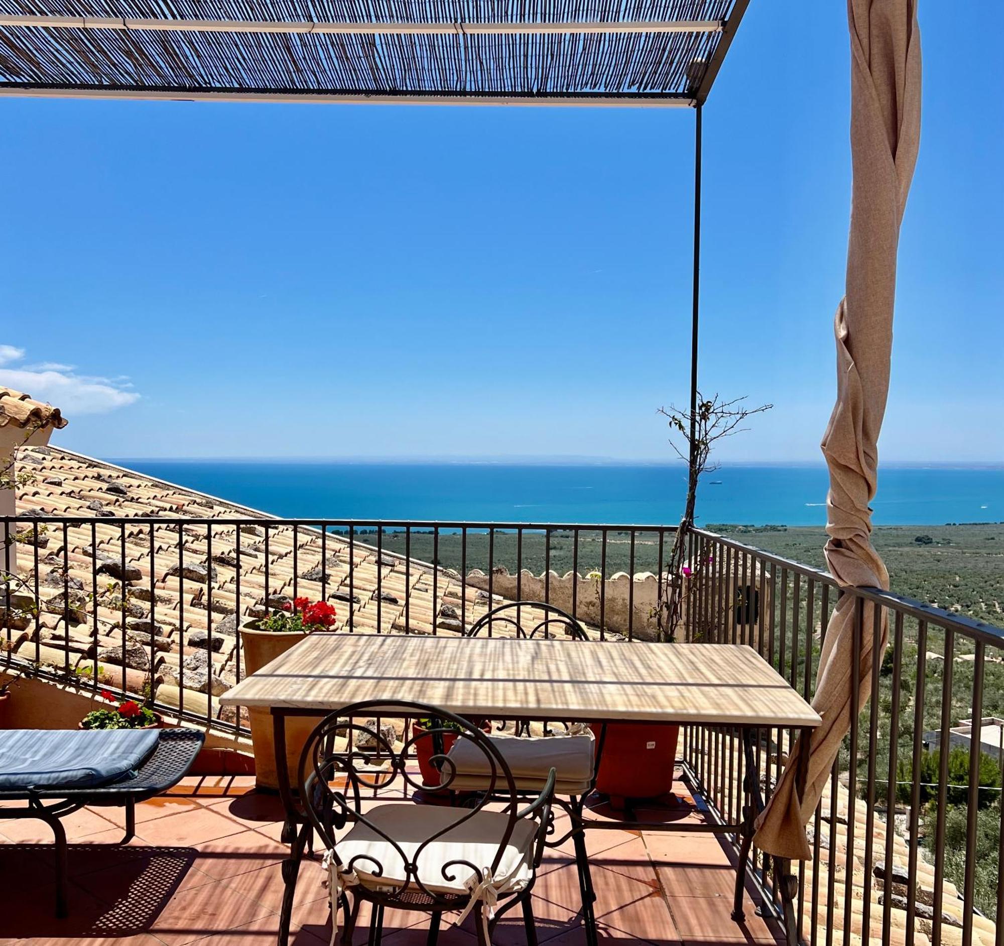 Villa In Gargano - Villa Basso Монте-Сант'Анджело Экстерьер фото