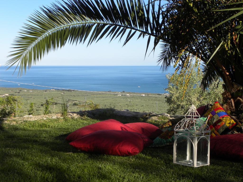 Villa In Gargano - Villa Basso Монте-Сант'Анджело Экстерьер фото